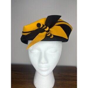 Vintage WPL 100% wool hat for lady